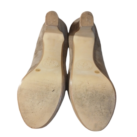 Jessica Simpson Suede Taupe Platform Heels Pumps - Picture 8 of 11